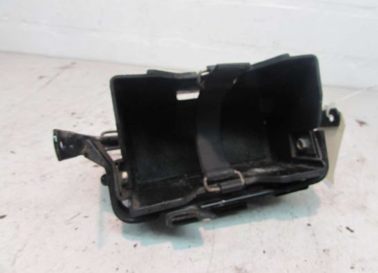 Batterie befestigung Yamaha TDM