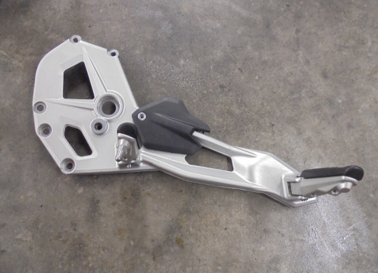 Main step holder left BMW F 900 XR