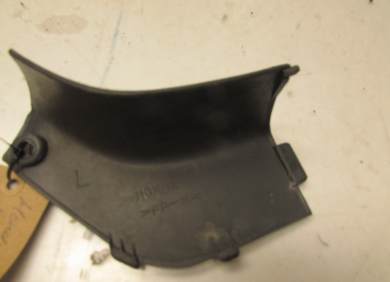 Cowl upper connector left Honda CBR 1000 F