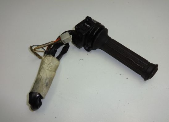 Handlebar switch assy right Suzuki GSX 550 EF