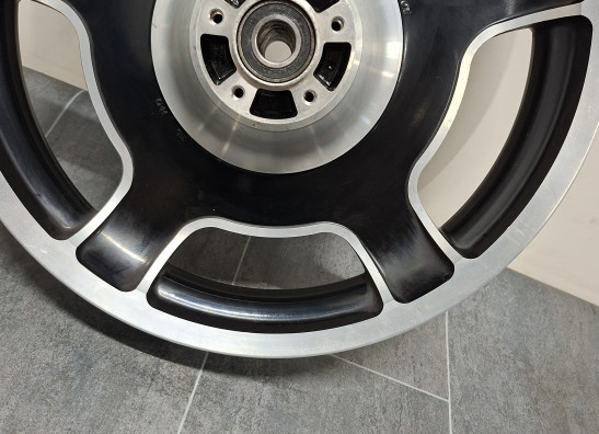Front Wheel Harley Davidson FLHX Street Glide