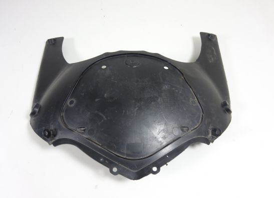 Cowl upper below Suzuki GSX R 1000