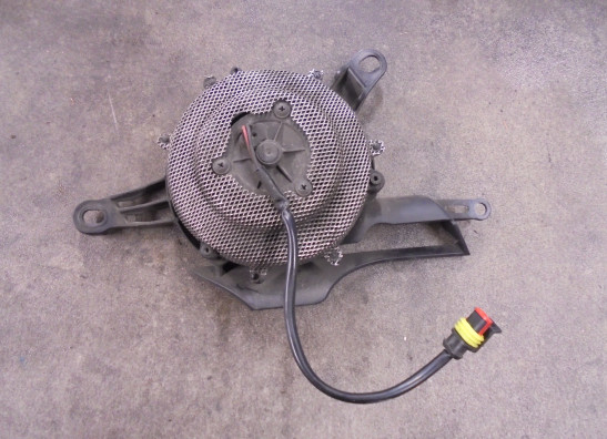 Ventilator Ducati Diavel