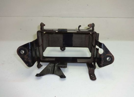 Batterie befestigung Suzuki VX 800