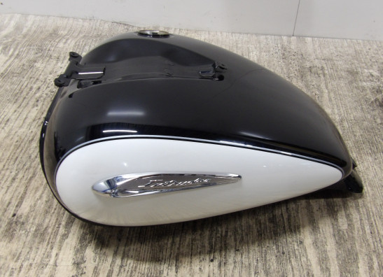 Tank Suzuki VL 800