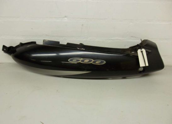 Rechter achterkant Suzuki GSX F 600