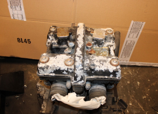Bloque del motor Kawasaki CSR 305 LTD