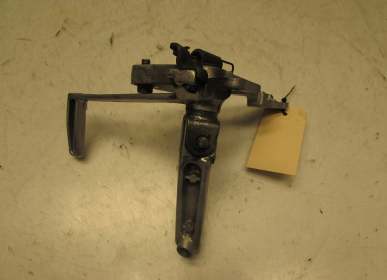 Main step holder right Suzuki GSX R 600