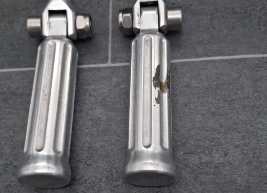 Voetsteun links Harley Davidson Sportster