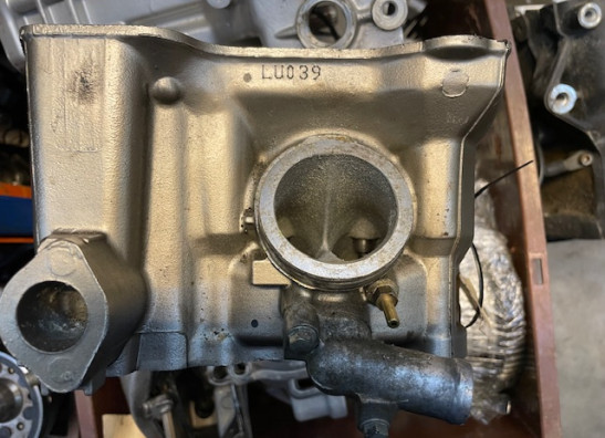 Cylinder head Honda VTR 1000 F