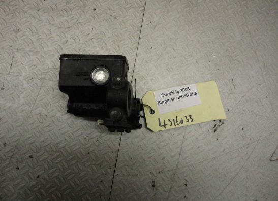 Bremszylinder vorne Suzuki Burgman 650