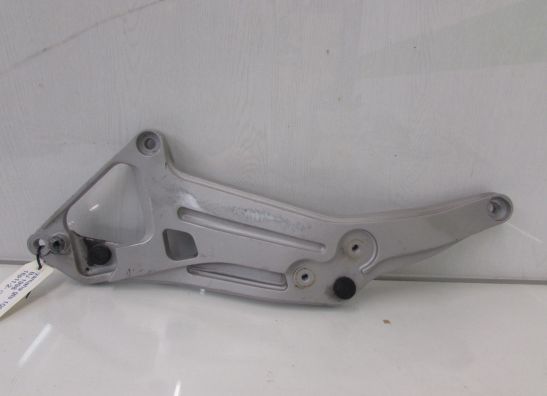 Fussrastetrager vorne links Yamaha GTS 1000