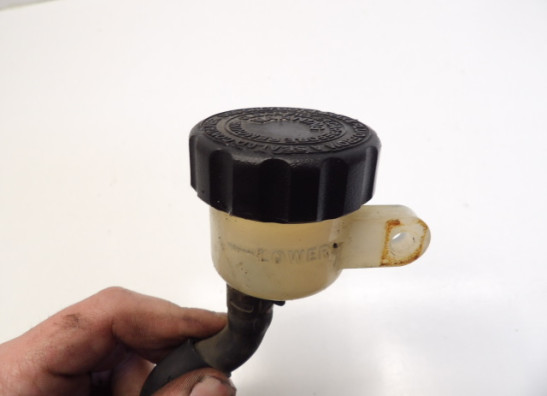 Rempomp achter Yamaha XJ 900 S Diversion