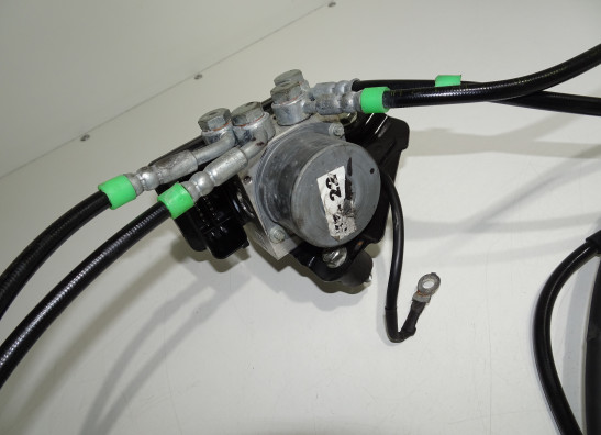 ABS pomp KTM 390 Duke