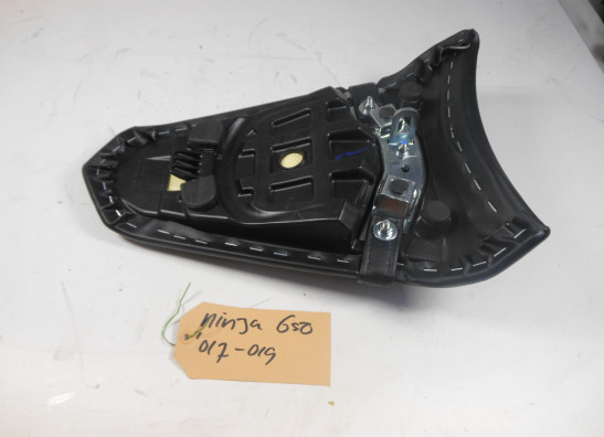 Buddy zadel Kawasaki Ninja 650