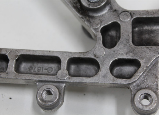 Fussrastetrager vorne rechts Honda VTR 1000 SP