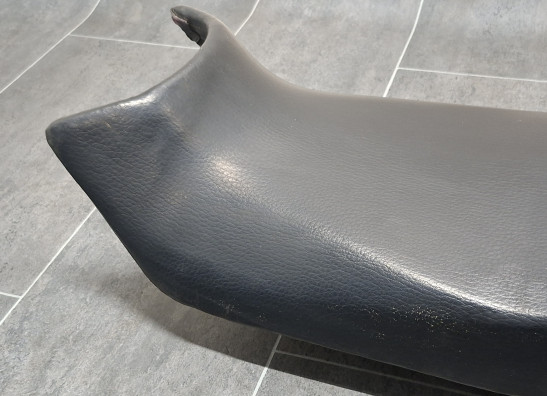 Zadel Kawasaki GPX 750