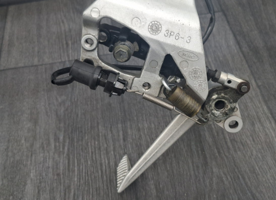 Main step holder right Yamaha FJR 1300