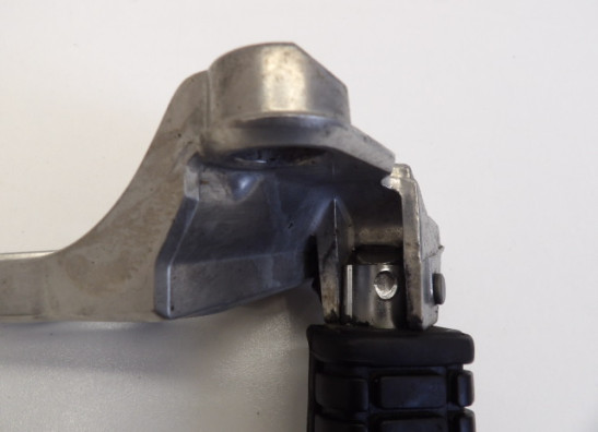 Duo voetsteun rechts Honda VF 700  750 C Magna