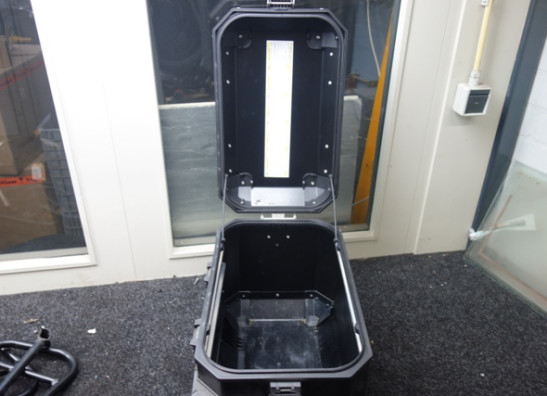 Rechter koffer Suzuki DL 1050 V STROM