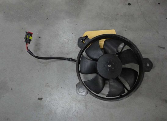 Ventilator Ducati Hypermotard 821