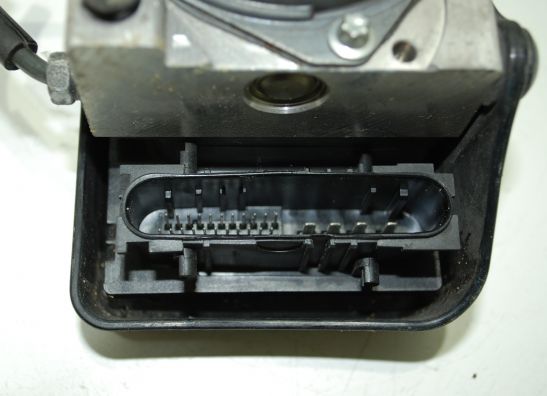 ABS pomp Honda VFR 1200