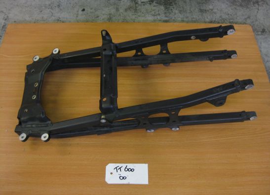 Achtersubframe Triumph TT 600