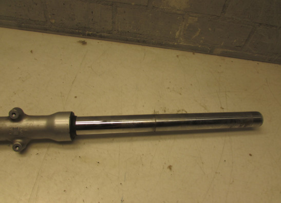 Voorpoot links compleet Suzuki GZ 250 Marauder