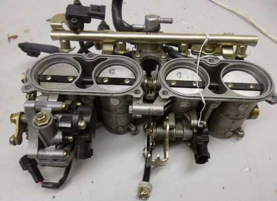 Gasklephuis Yamaha YZF R1