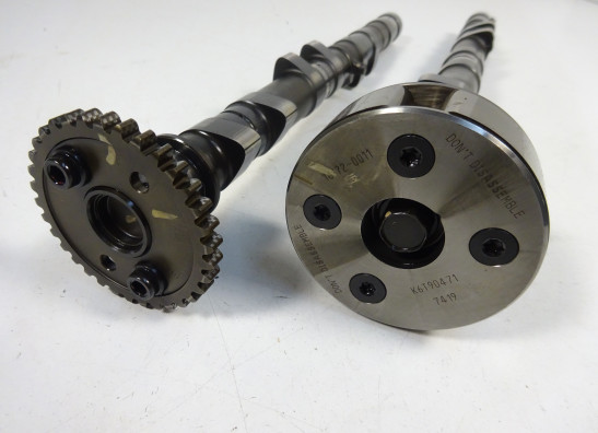 Camshaft Kawasaki GTR 1400