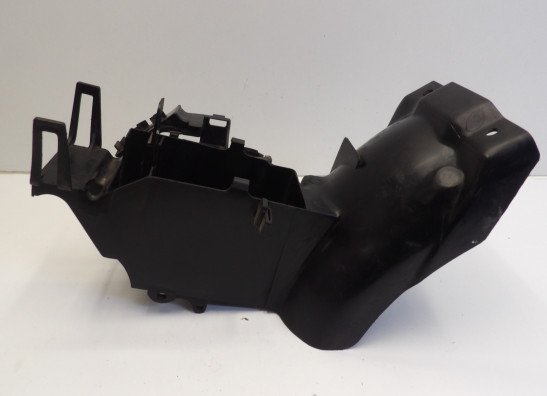 Batterie befestigung Honda VF 700  750 Supermagna