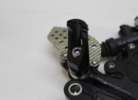 Footpegs left and or right Ducati Monster S4RS