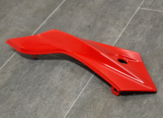 Cowl left rear BMW F 900 XR