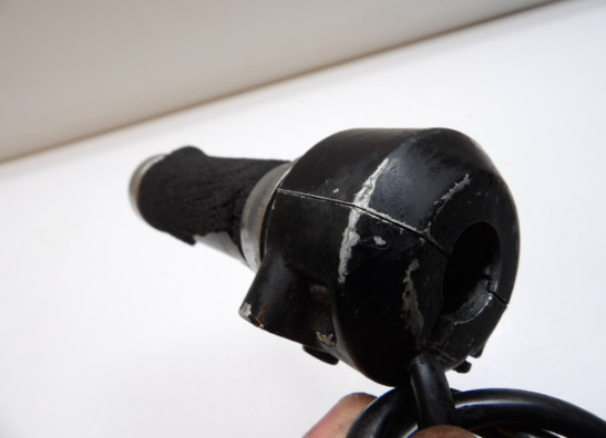 Handlebar switch assy right Suzuki GS 850