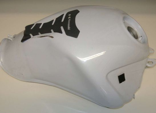 Benzintank Kawasaki ER 6