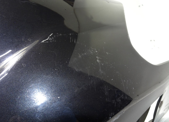 Cowl V shape under BMW K 1100