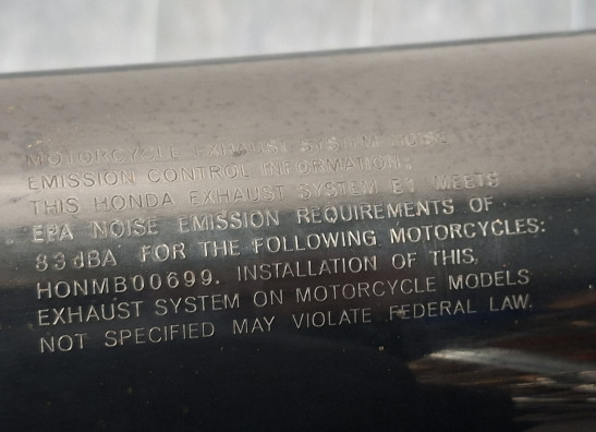 Uitlaat Honda VF 700  750 S Sabre