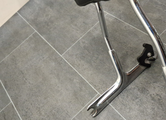 Rugsteun sissybar Harley Davidson FLSTN Deluxe