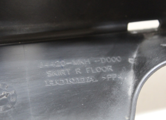 Verkleidung rechts unten Honda X-adventure 750