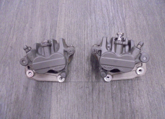 Bremssattel Bremszangen vorne Triumph Tiger 800 XRT