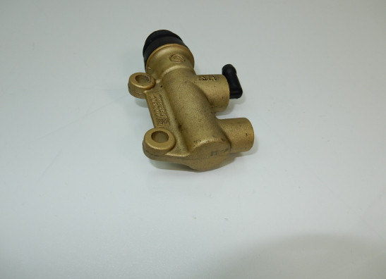 Rempomp achter Ducati 750 SS Supersport