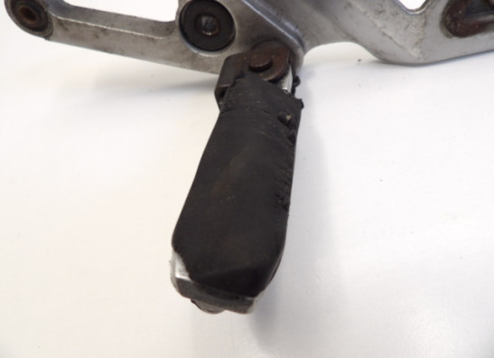 Fussrastetrager vorne links Suzuki GSX R 1100