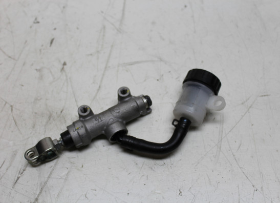 Rempomp achter Kawasaki Z 900