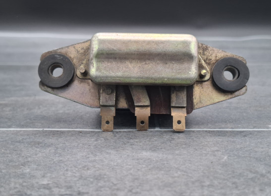 Regler Gleichrichter Kawasaki Z 650