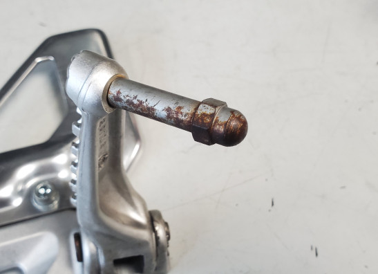 Fussraste links Aprilia Tuono 1000