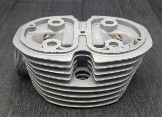 Cylinder head BMW R 60-6