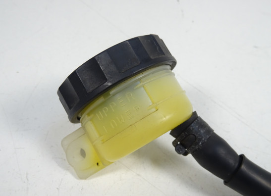 Rempomp achter Kawasaki VERSYS 650