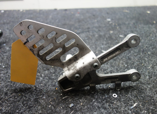 Main step holder left Yamaha YZF R6