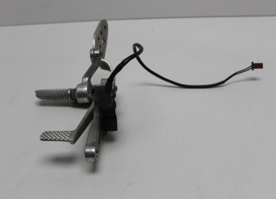 Main step holder right Yamaha YZF R6