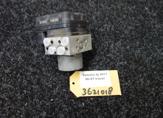 ABS pomp Yamaha Tracer 700